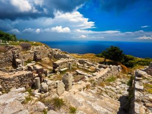 Mycenaean Influences on Thera