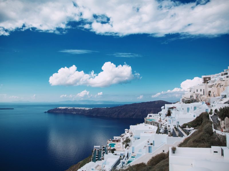 Luxury Beach Retreats in Santorini