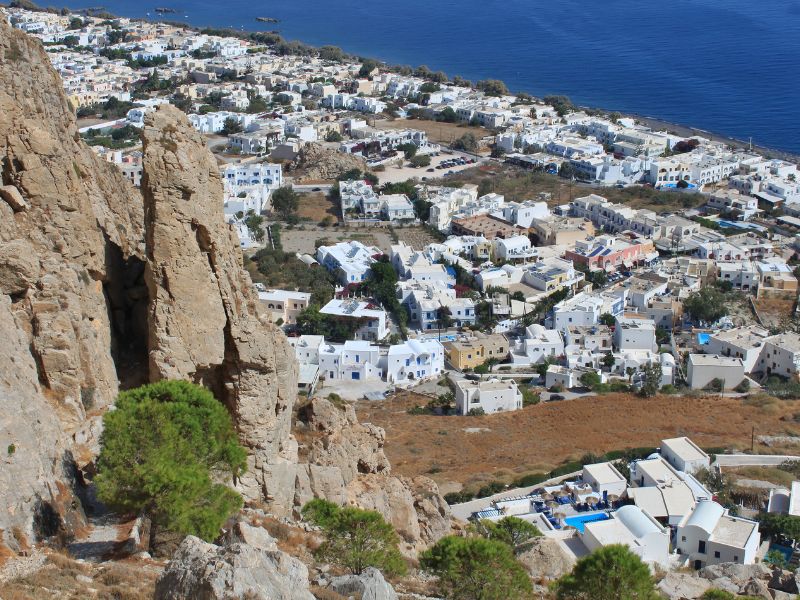 Kamari beach in Santorini