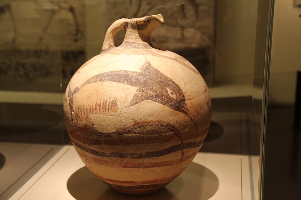 File:Cycladic Pottery from Thera (27846675194).jpg